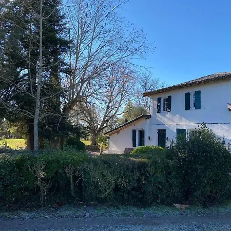 Domaine En Belard Holiday home Razengues